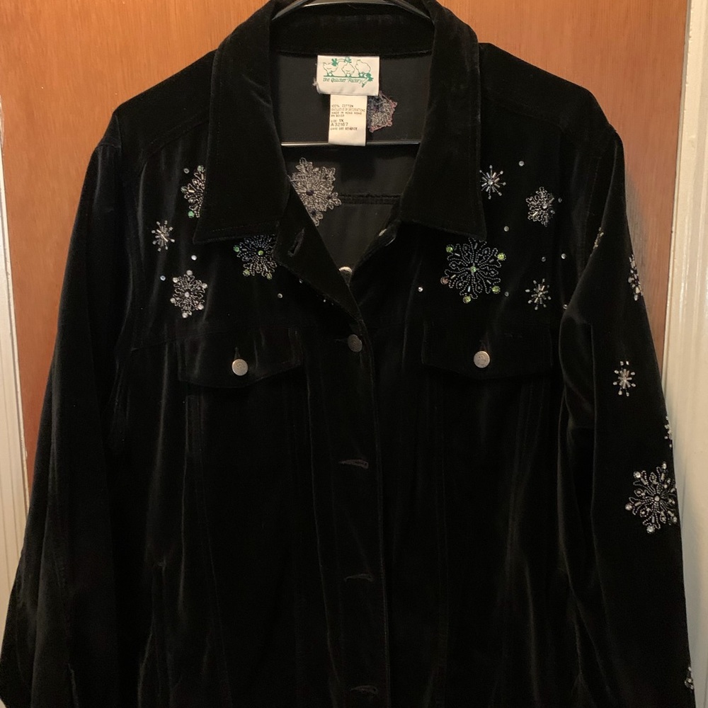Top. - Picture 5 of 13